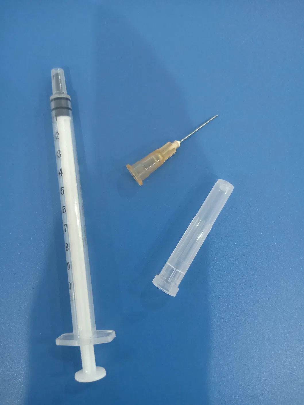 2 or 3 Parts Medical Disposable Sterile Injection Plastic Syringe, Insulin Syringe, Safety Syringe with CE0123 and ISO13485
