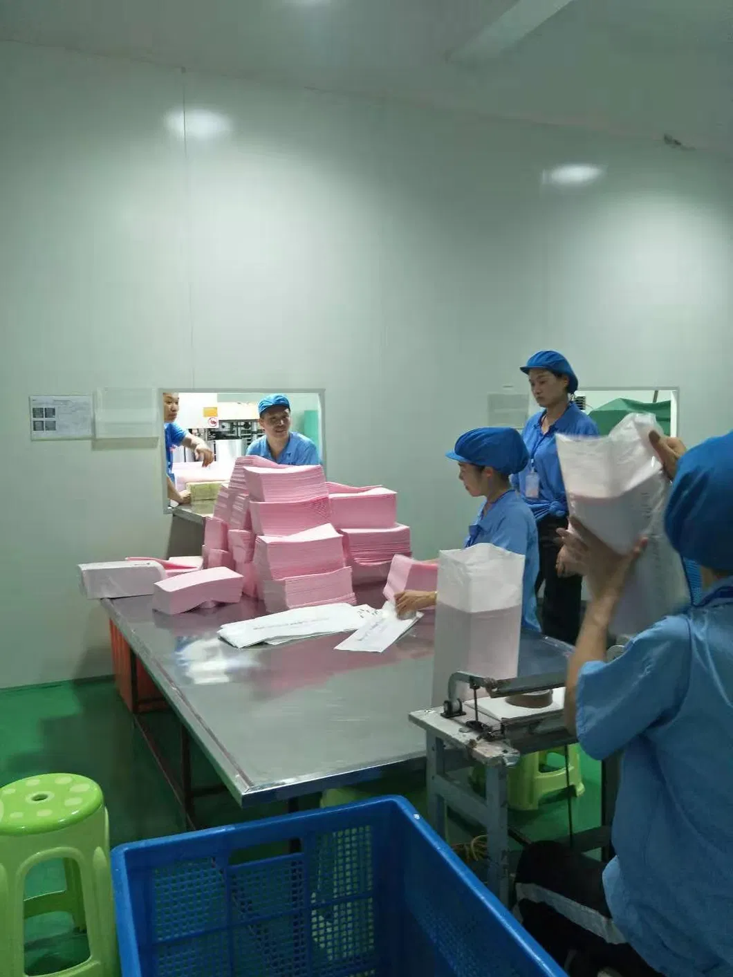 China OEM Antibacterial Products Medical Cleaning Towel Nonwoven Fabric Bath Towel Cleaning Cloth