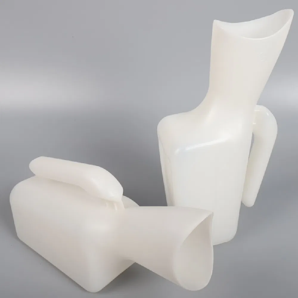 Disposable Wihte Plastic Medical 1000ml Scaled Women Use Urinal/Bottle