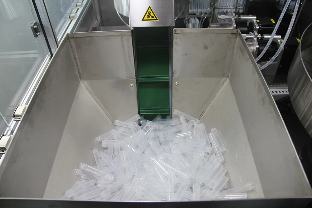 EOS Medical Nasopharyngeal Nylon Flocked Swab Vtm Swab Stick Kit