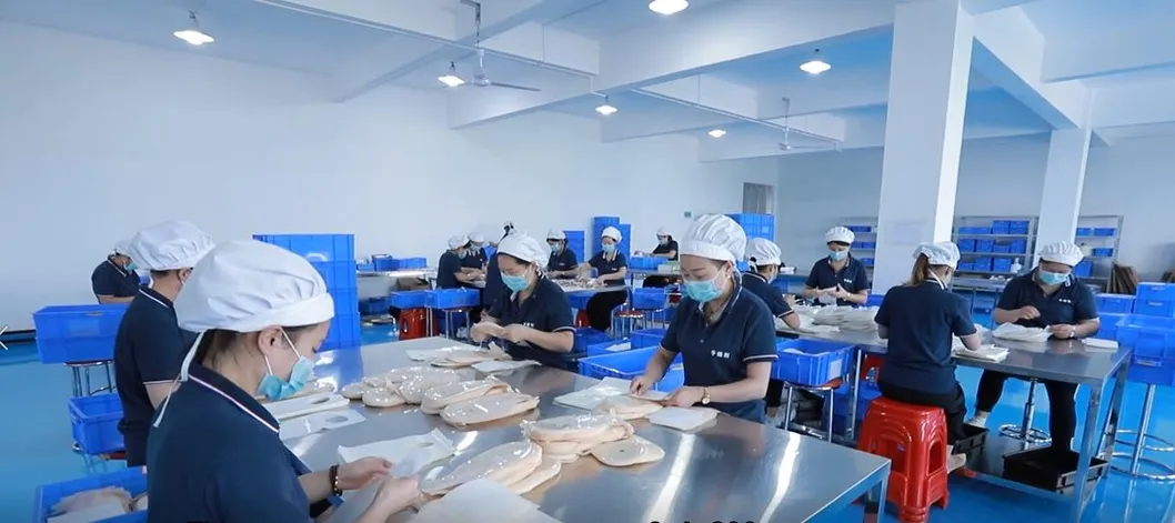 Free Sample Medical Convenient Scale Colostomy Pouch Surgical Illeostomy Hydrocolloid Colostomy Bag