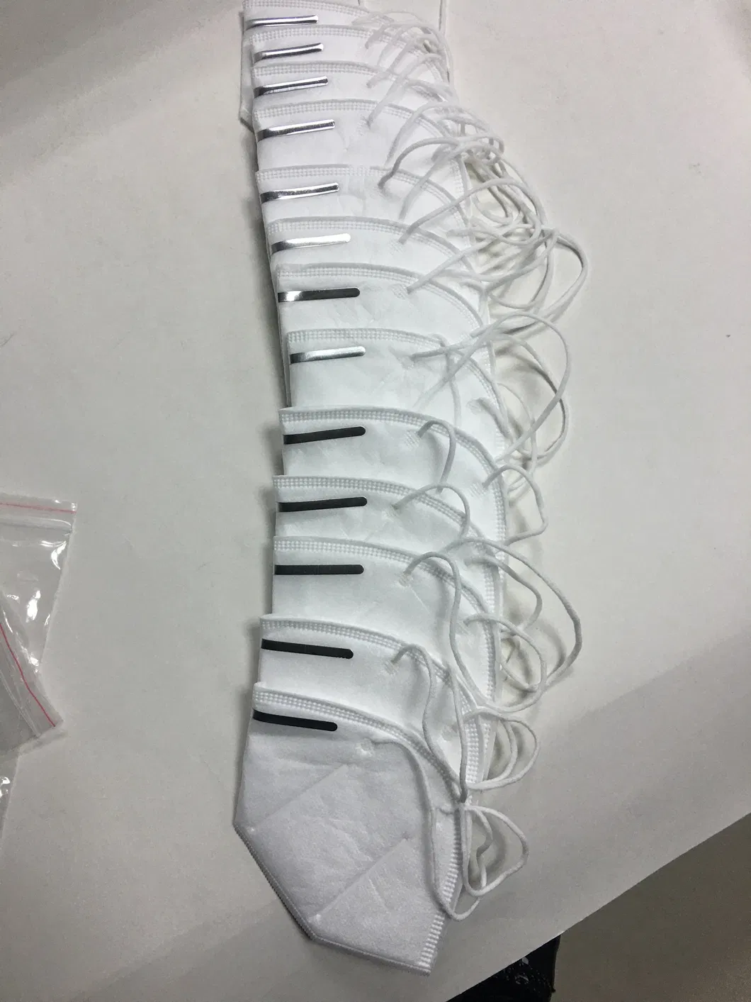 Kn 95 Mask/Mascara Mask/Opoger Mask / Schutzen/Chirurgische Maske/ Einmalige Gesichts Maskendoor to Door Delivery to EUR& Offer Chartered Airplane