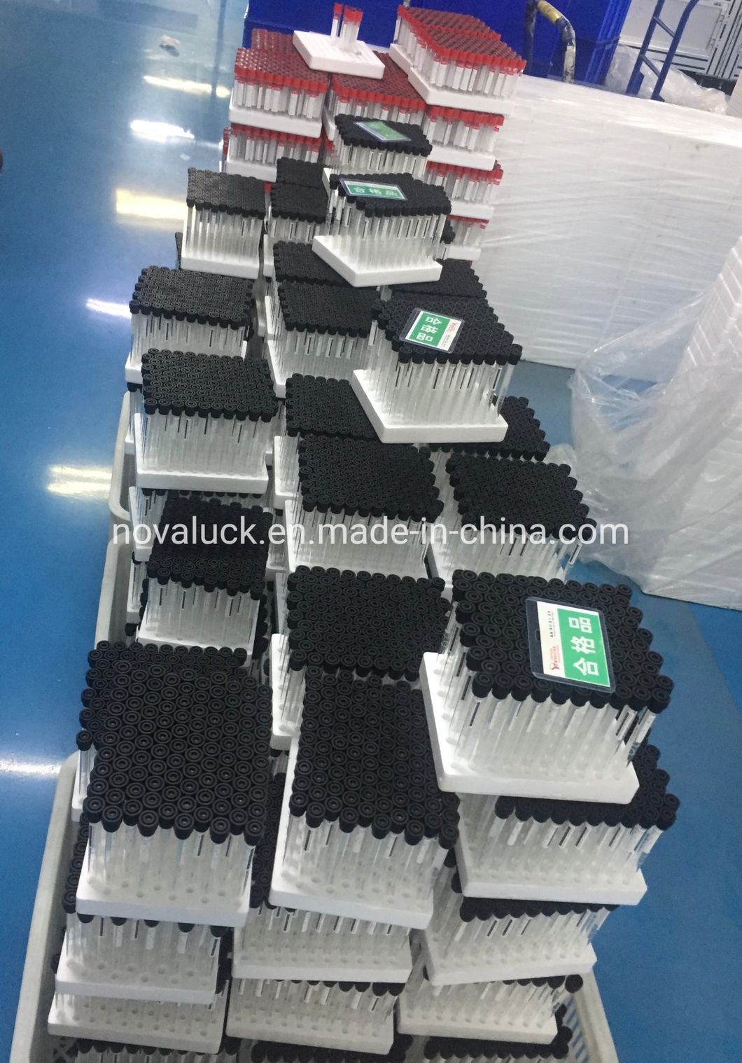 Medical Vacuum Blood Collection Tube Glass or Pet Plain/EDTA K2/K3 Activator Tube Factory Sale Hospital Use