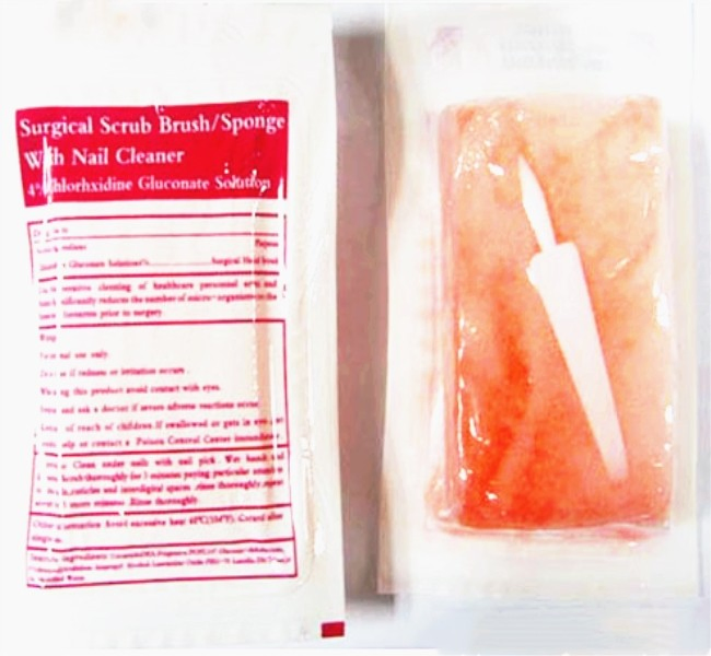Surgical Scrub Brush Dry / Clorhexidine / Povidon Iodine